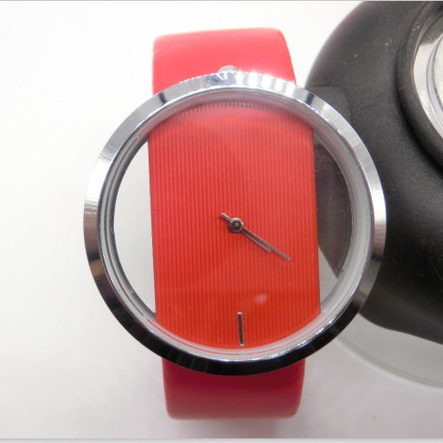 Montre Simple et transparent creux rétro montre