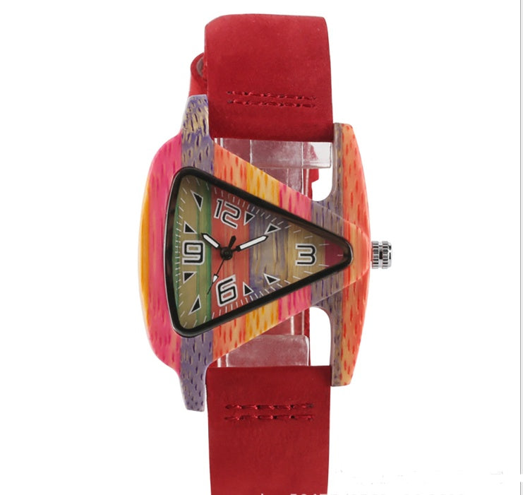 Nouveau en bois quartz montre De Mode couleur numérique numérique caractère triangle cadran