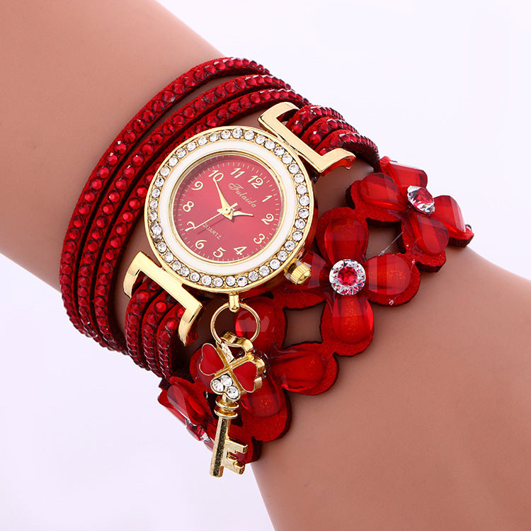 Montre bracelet en strass en cristal doré